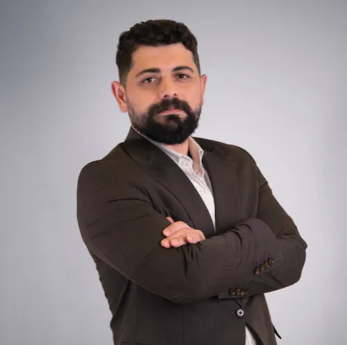 Ali Yousuf - Sales Advisor